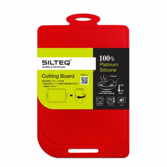 きれいのミカタ 丸めて煮沸消毒できるまな板 Mサイズ プラチナシリコン SILTEQ【電子レンジ除菌 食洗機対応 耐熱 カッティングボード シルテック】 レッド